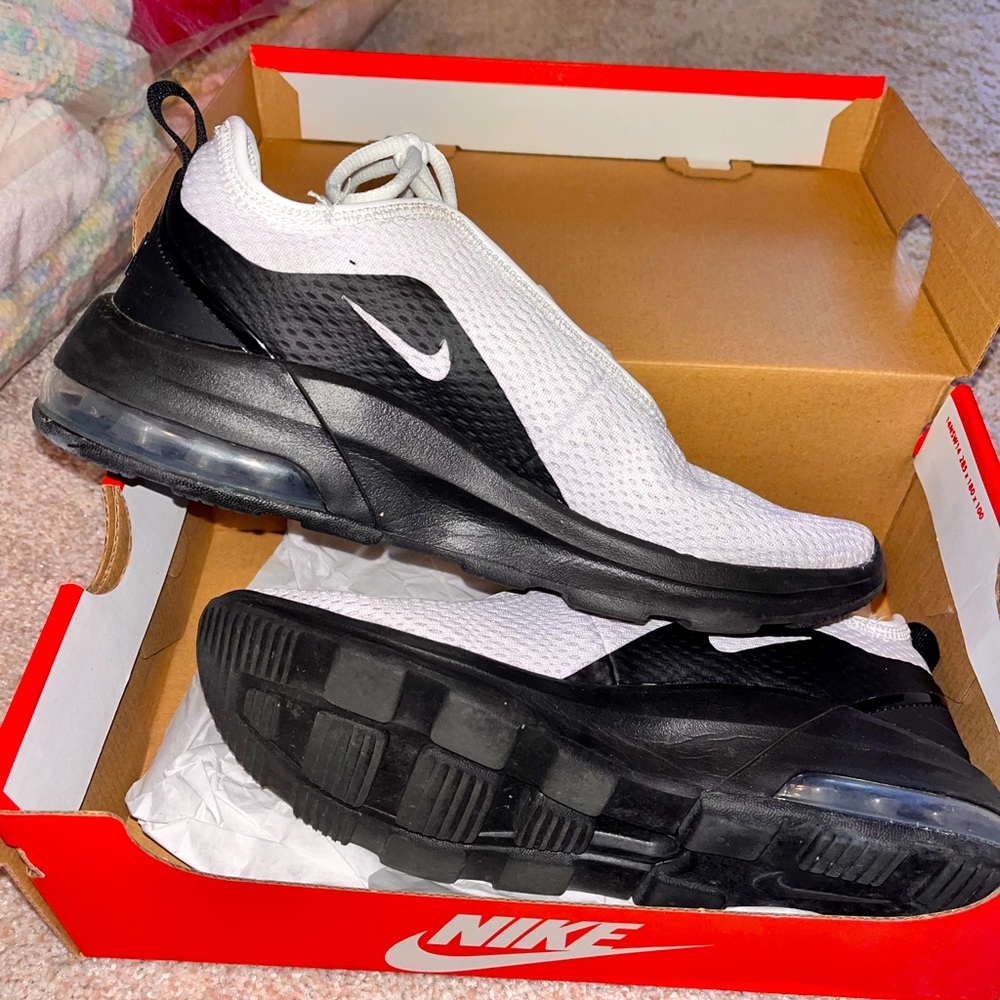 Women’s Nike Air training sneakers